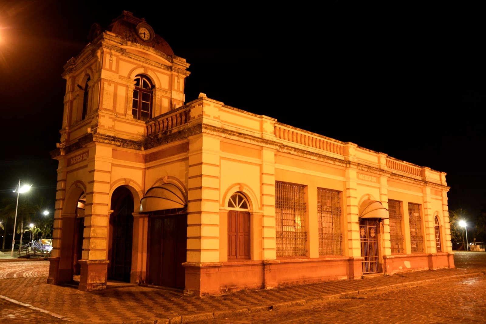 Feiras, artesanato e produtos locais no litoral do Paraná